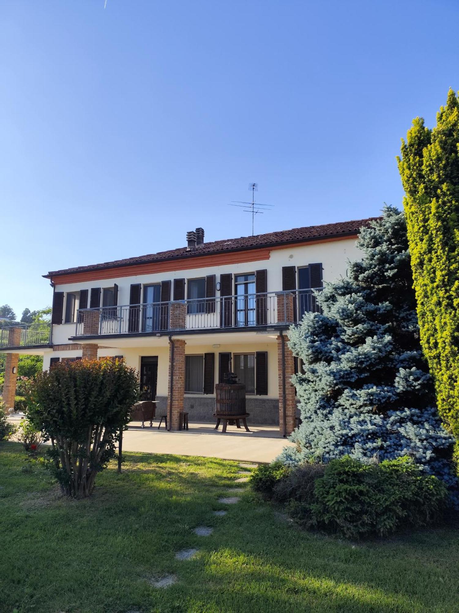 La Crota B&B Asti Exteriör bild